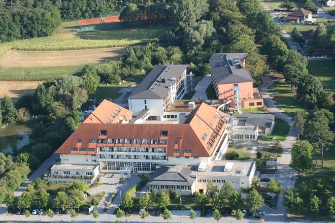 Kurhotel Bad Pirawarth GmbH & Co KG