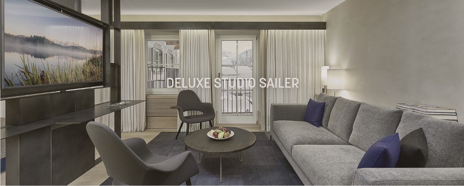 Deluxe Studio Sailer
